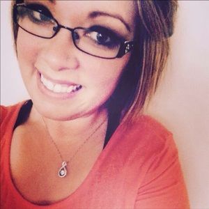 Meet your Posher, Ashlie